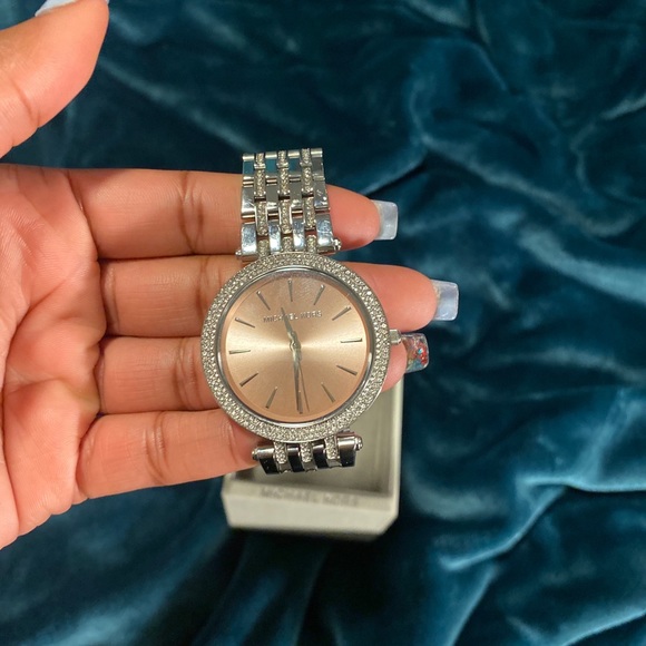 Watch - Picture 4 of 4